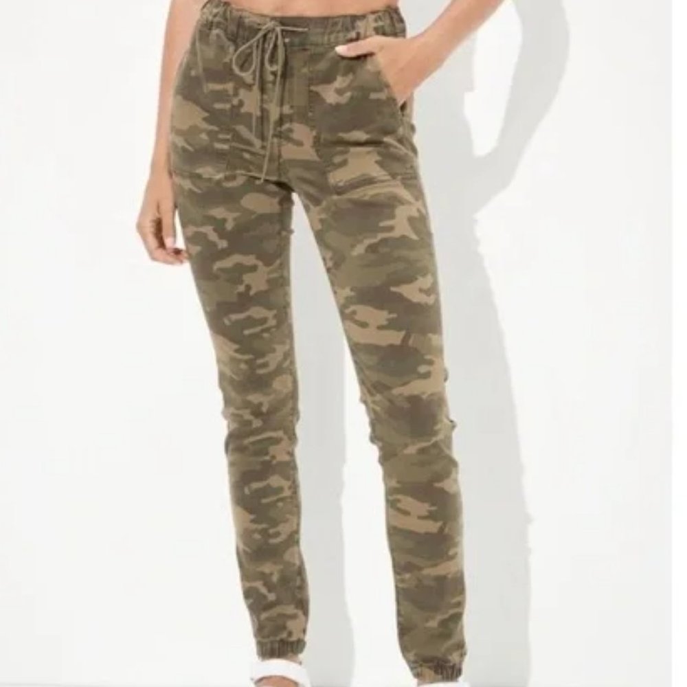 American Eagle Next Level Stretch Camo Jogger Pants Sz 4